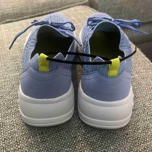 NEW Easy Spirit Womens Power 2 Pull-On Walking Shoes - Picture 6 of 9